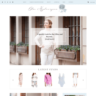Michigan Petite Fashion Blog - The Blue Hydrangeas